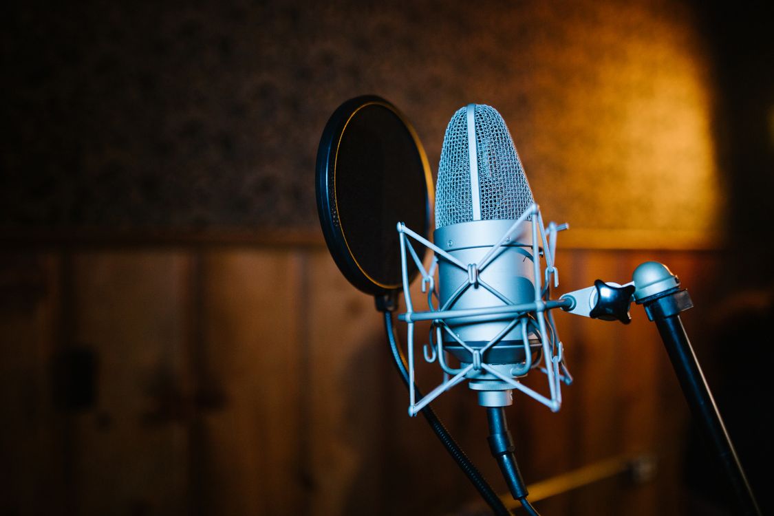 Stock microphone photograph illustrating audio content production